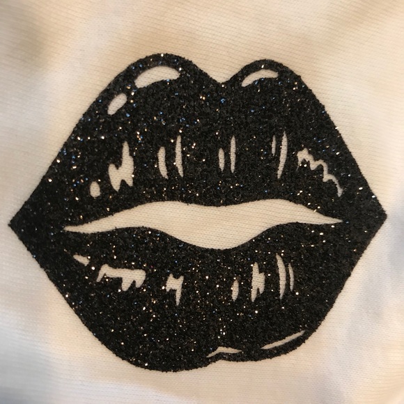 Custom Mask “LIPS” - Picture 4 of 9